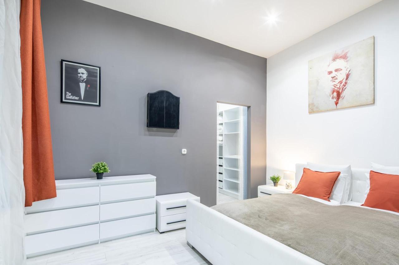 Cozy & Central Apartment With 2-Bedroom Budapest Exterior photo